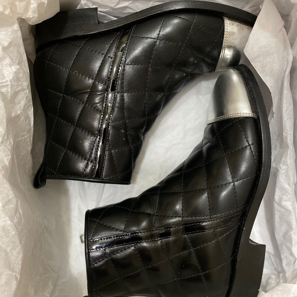 Balmain Quilt silver and black booties